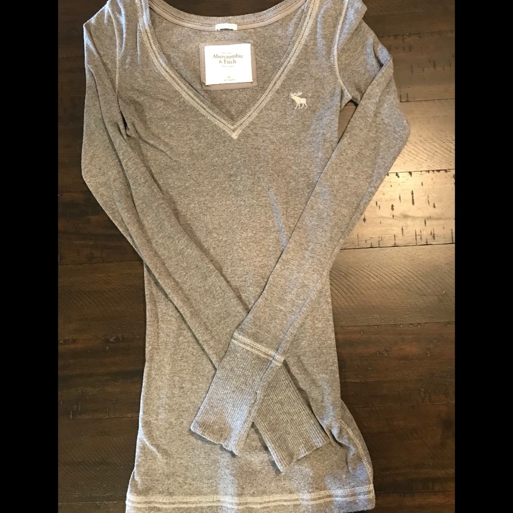 💖Abercrombie &Fitch Size XS Gray Tee💖
